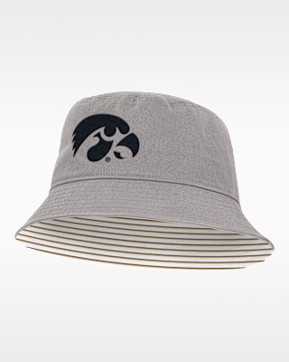 Iowa Primetime Apex Men's Nike College Bucket Hat. Nike.com